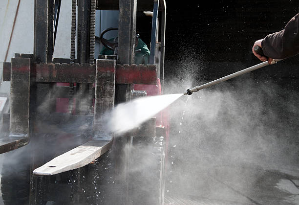 Best Deck Cleaning Services  in Mchenry, IL